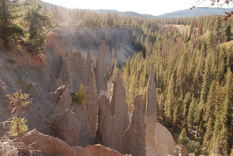 Crater Lake Hiking - View from Pinnacles Trail