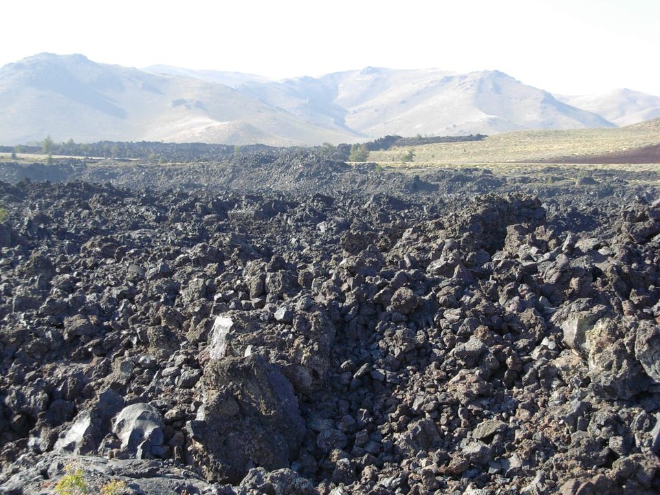 Craters of the Moon Hiking Trails - North Crater Flow