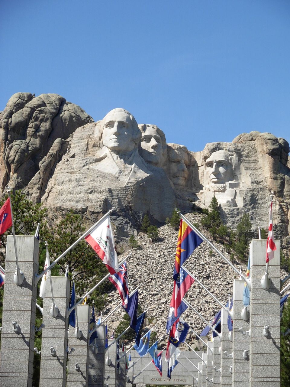 Mount Rushmore Things To Do - The Avenue of Flags