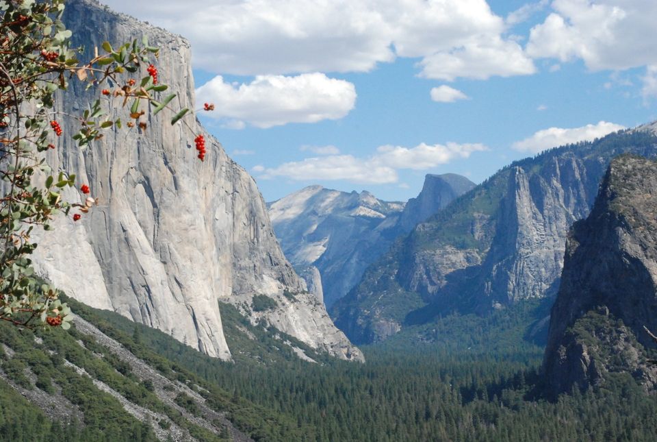 Yosemite Things To Do - View of El Capitan & Half Dome from Inspiration Point