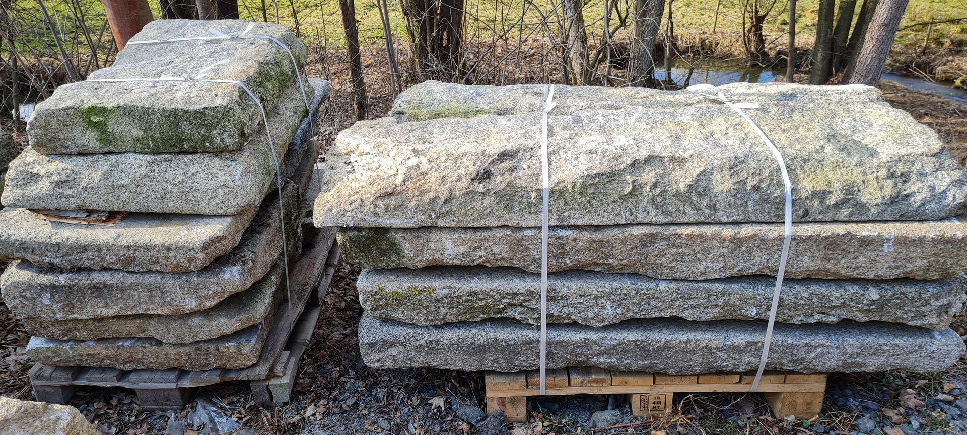 Granit Krustenplatten grau-gelb gebraucht palettiert