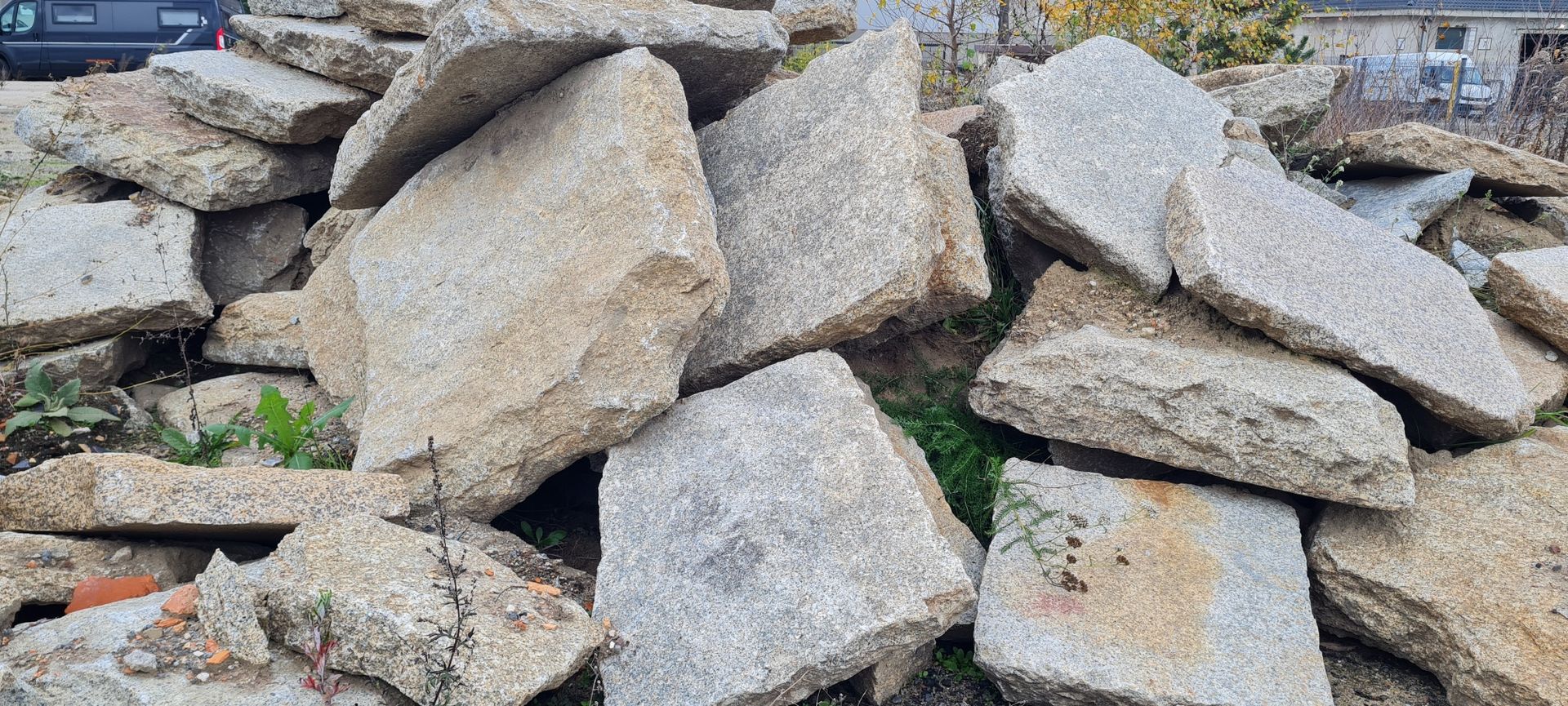 Granit Krustenplatten grau-gelb gebraucht palettiert