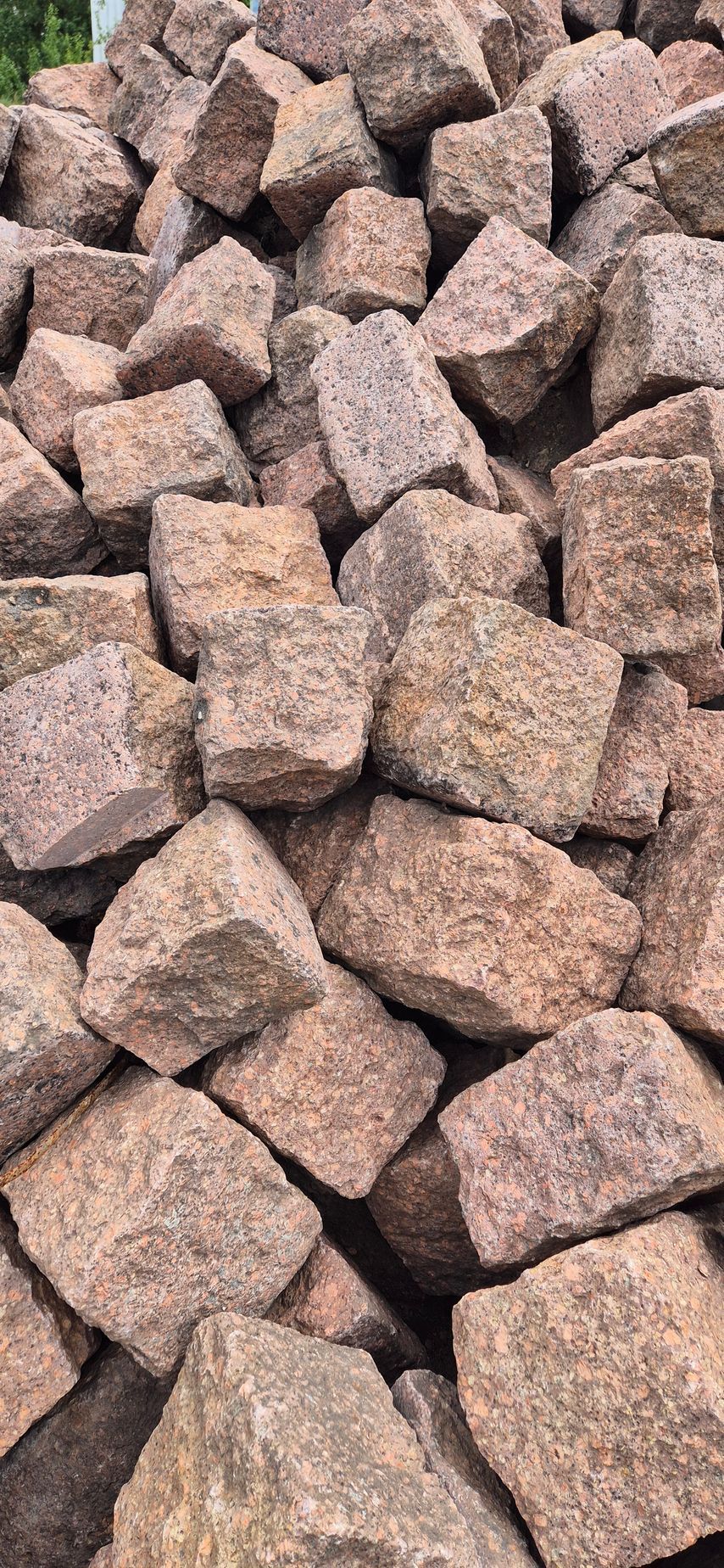 Porphyr Großpflaster rötlich gebraucht