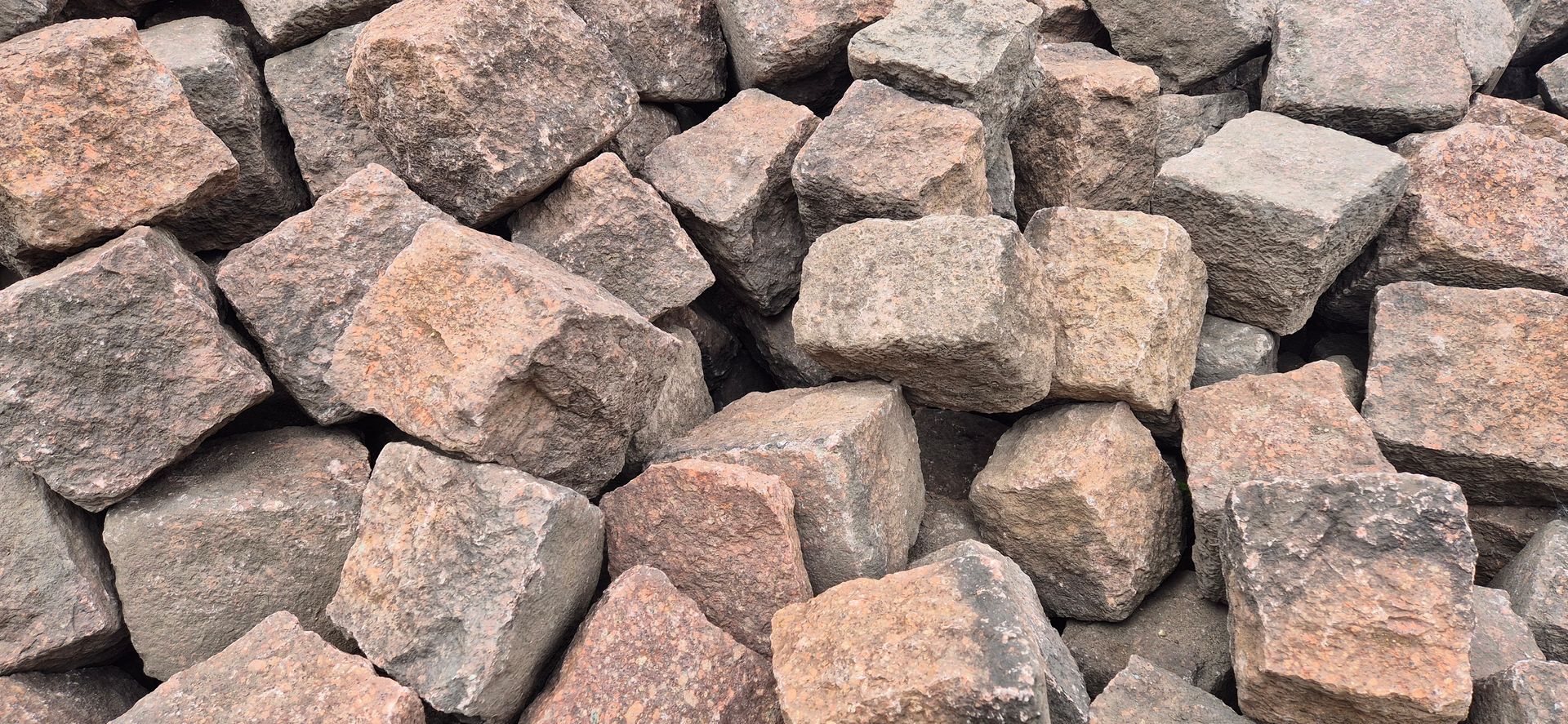 Porphyr Großpflaster rötlich gebraucht