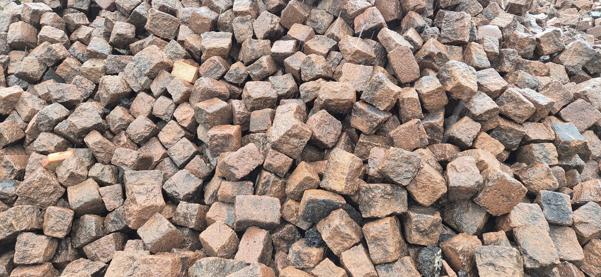 Porphyr Großpflaster rötlich gebraucht