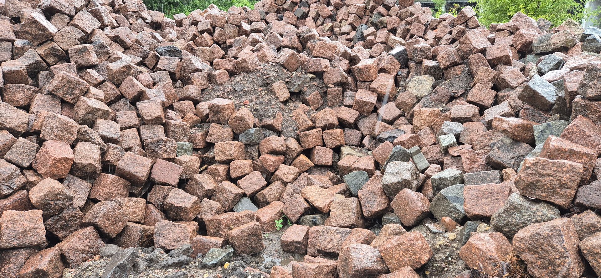 Porphyr Großpflaster rötlich gebraucht