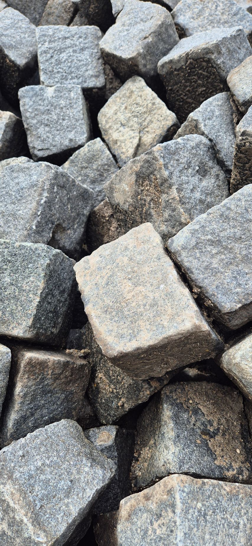 Granit Kleinpflaster graucht