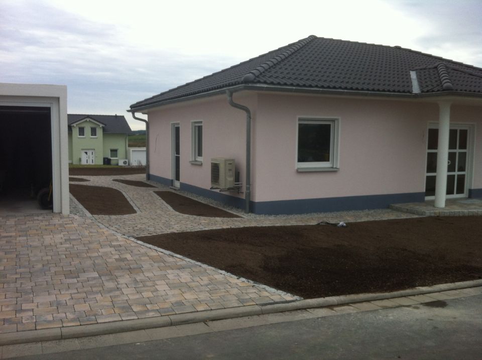 Gepflasterte Einfahrt