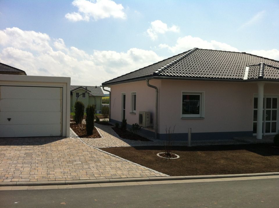 Gepflasterte Einfahrt