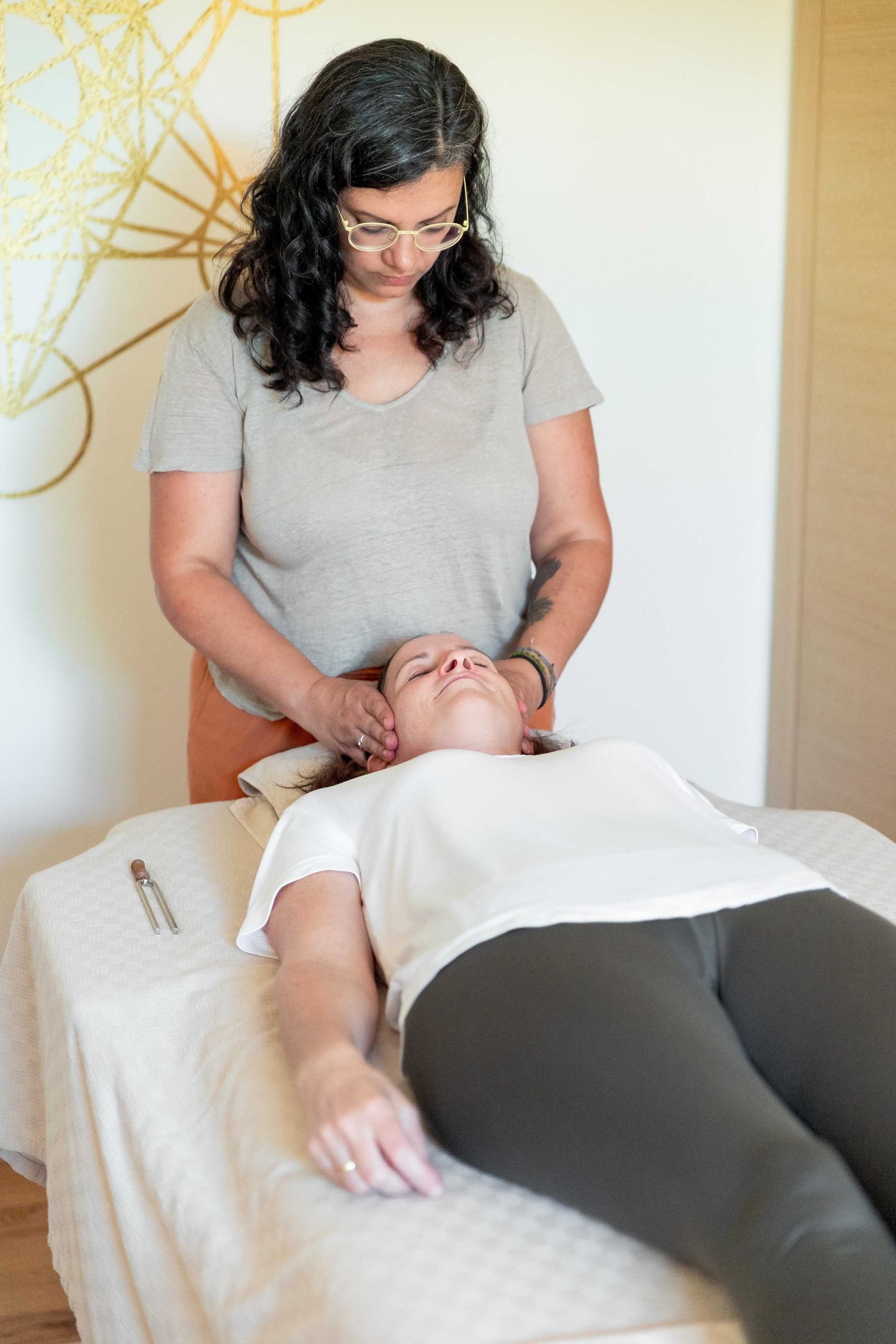 Nina Stepanek bei Behandlung