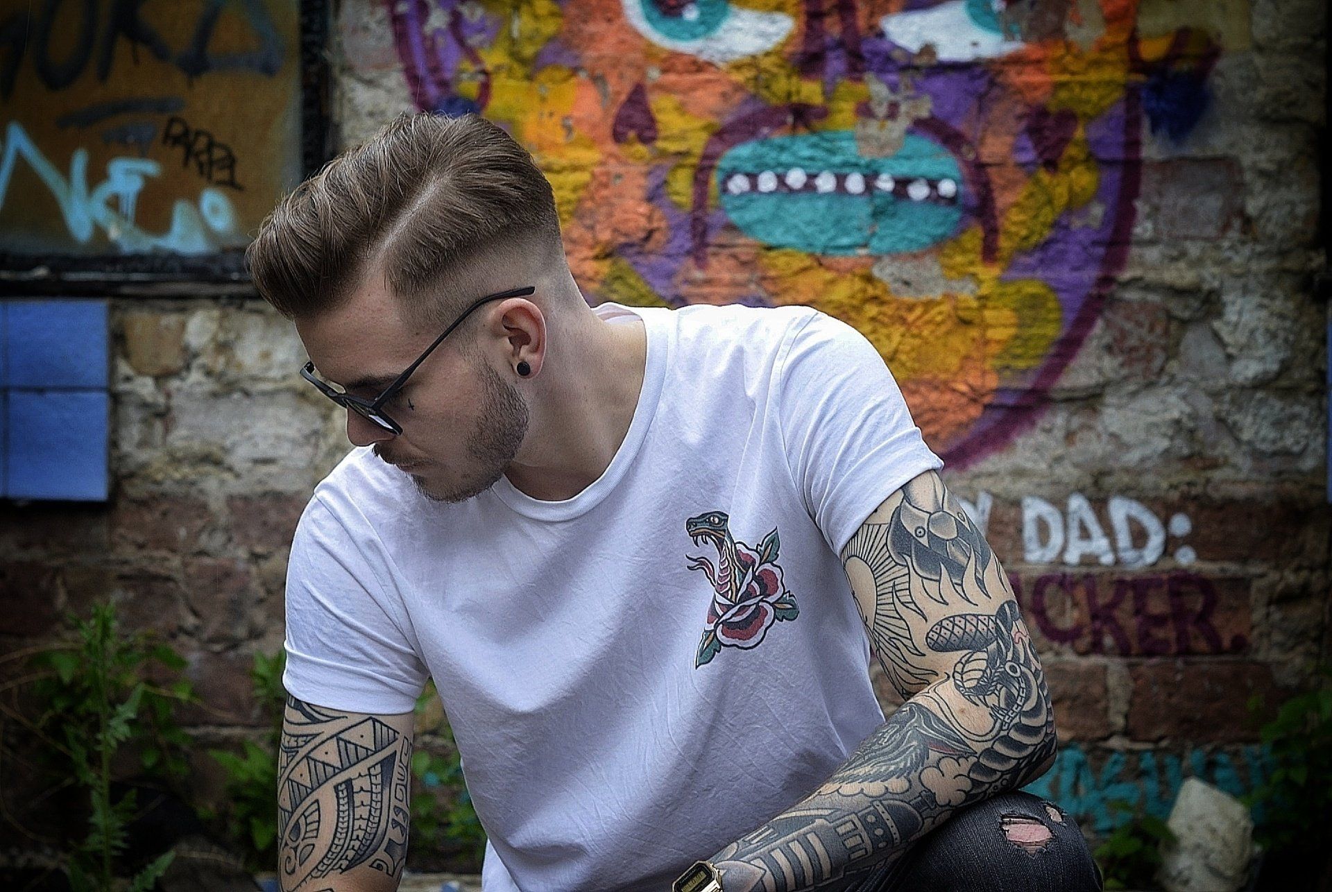 Portrait Fotografie tätowierter Mann