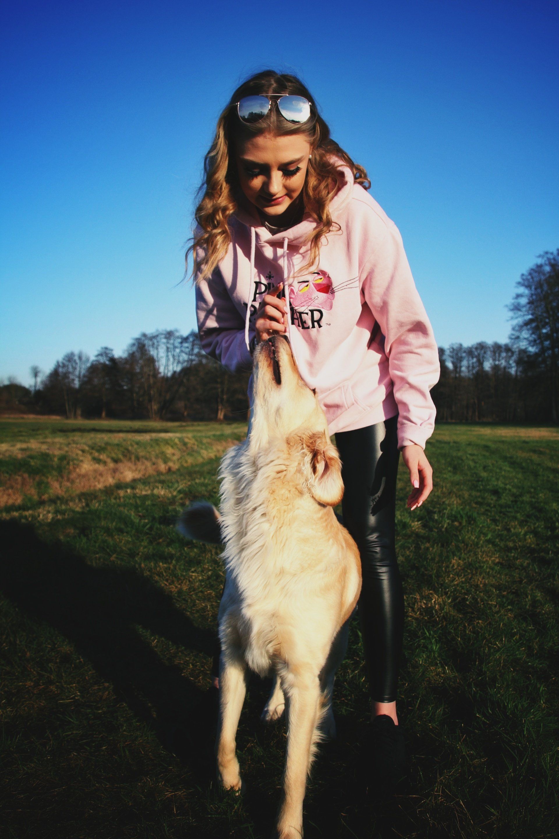 Frau und Hund