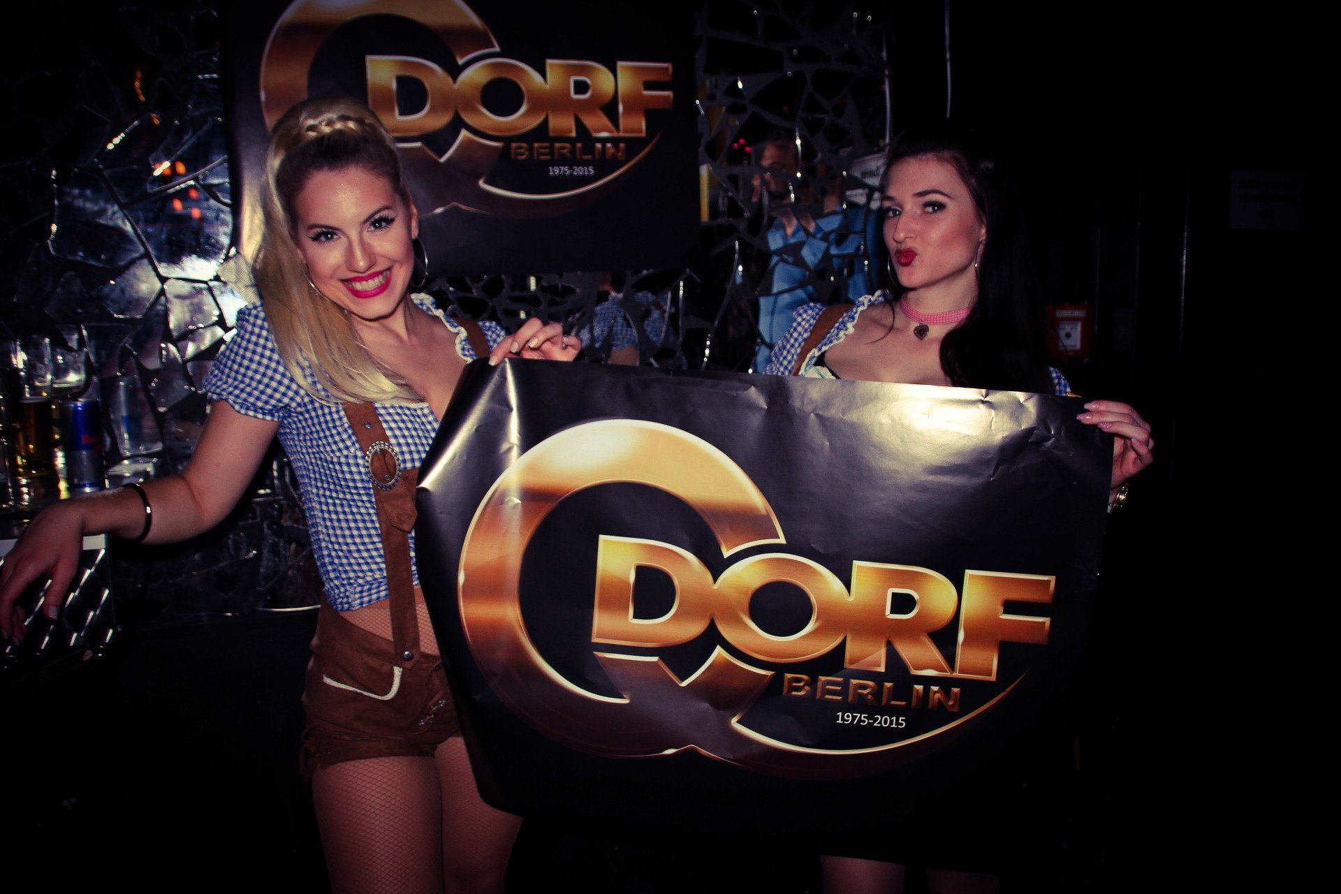 Party Q Dorf