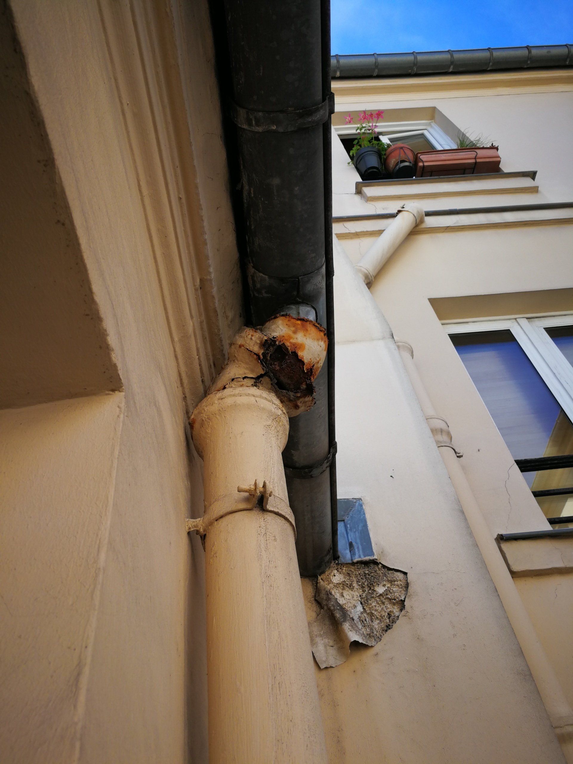 Changement d'eau pluviale et mise en peinture - Paris 2018