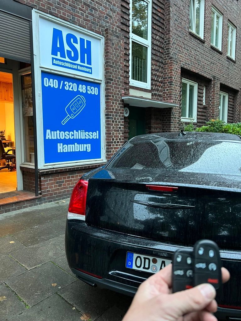 Bei diesen Kunden war es überall nicht möglich, einen neuen Schlüssel zu programmieren. So haben wir uns dieser Sache angenommen und einen weiteren bzw. 2. Schlüssel erstellt also programmiert.