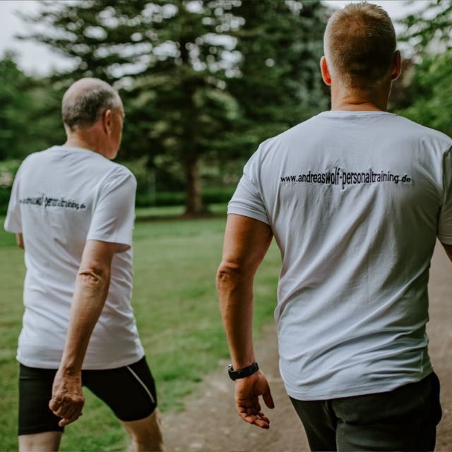 1-zu-1 Personal Training im Freien – Andreas Wolf.