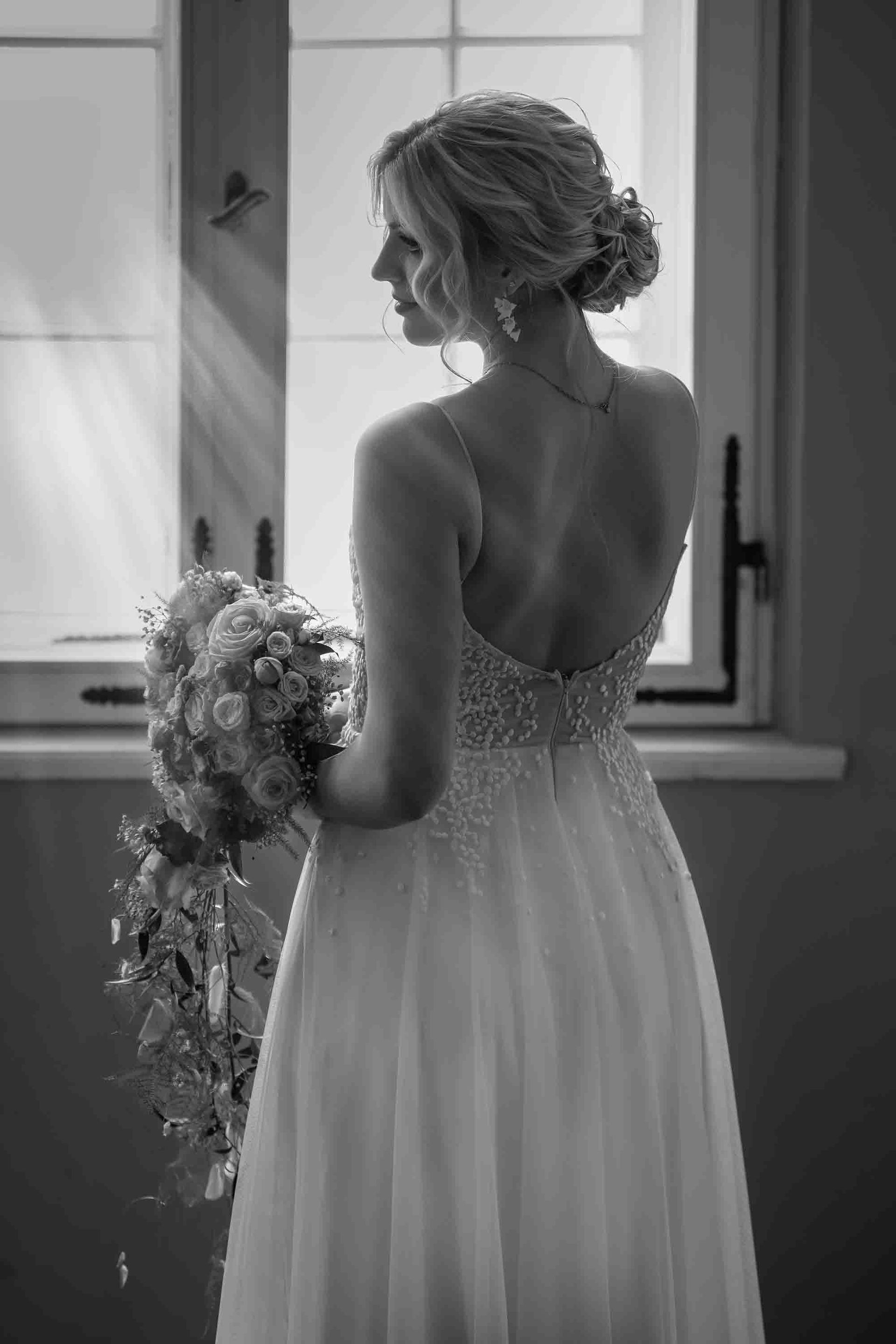 Braut im Gegenlicht - Hochzeitsfotograf