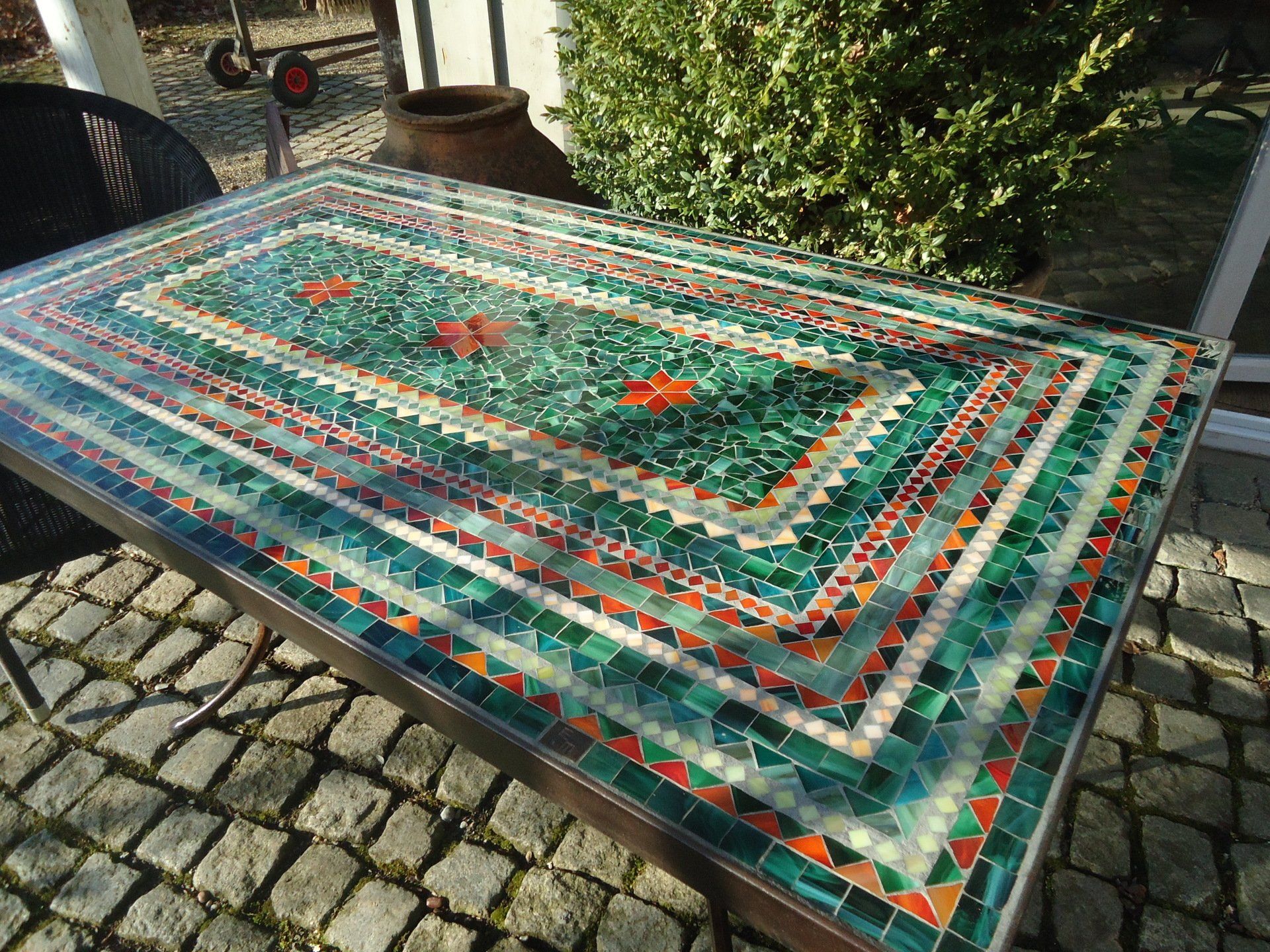 MosaiktischGalerie wetterfest frostsicher winterhart