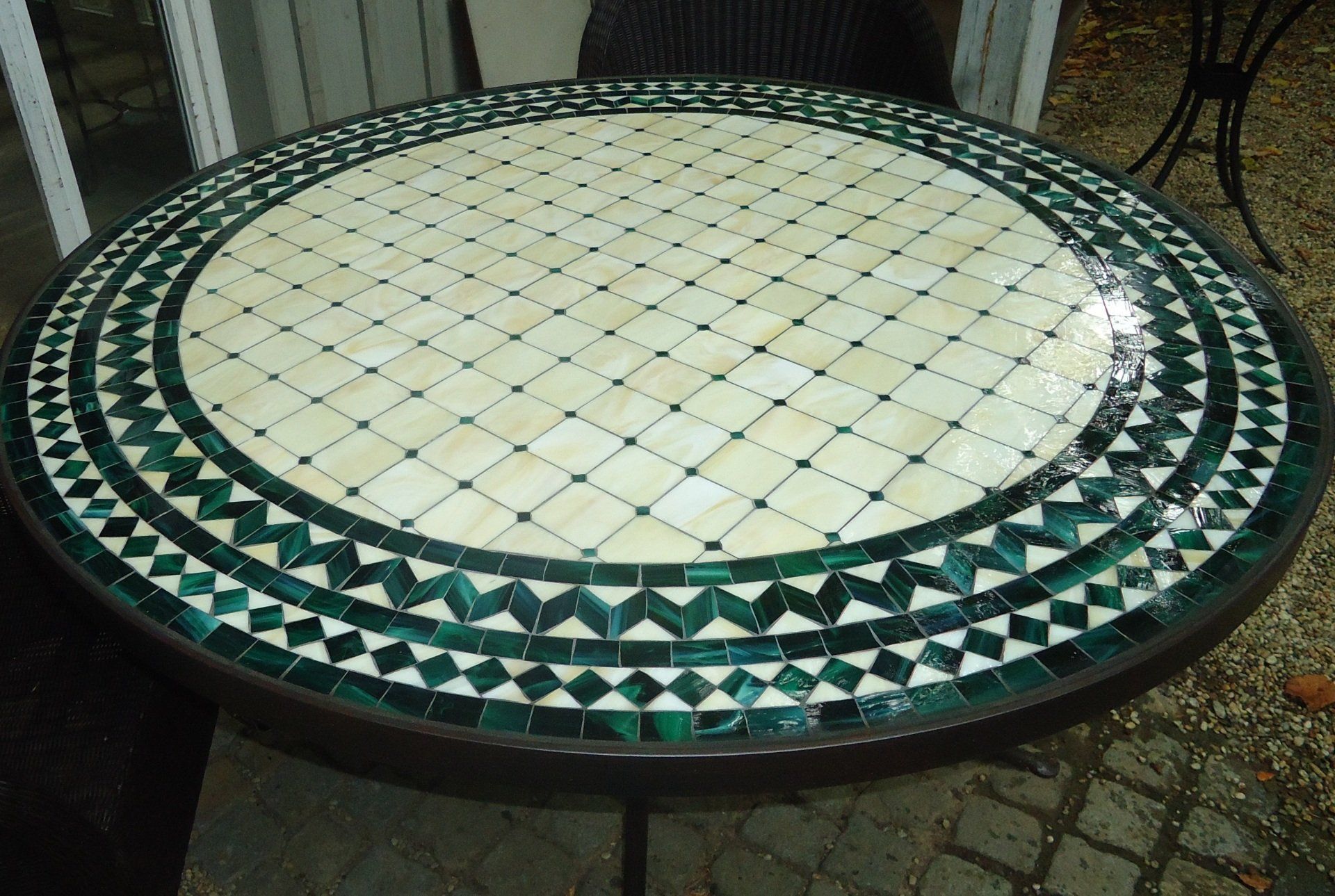 MosaiktischGalerie wetterfest frostsicher winterhart