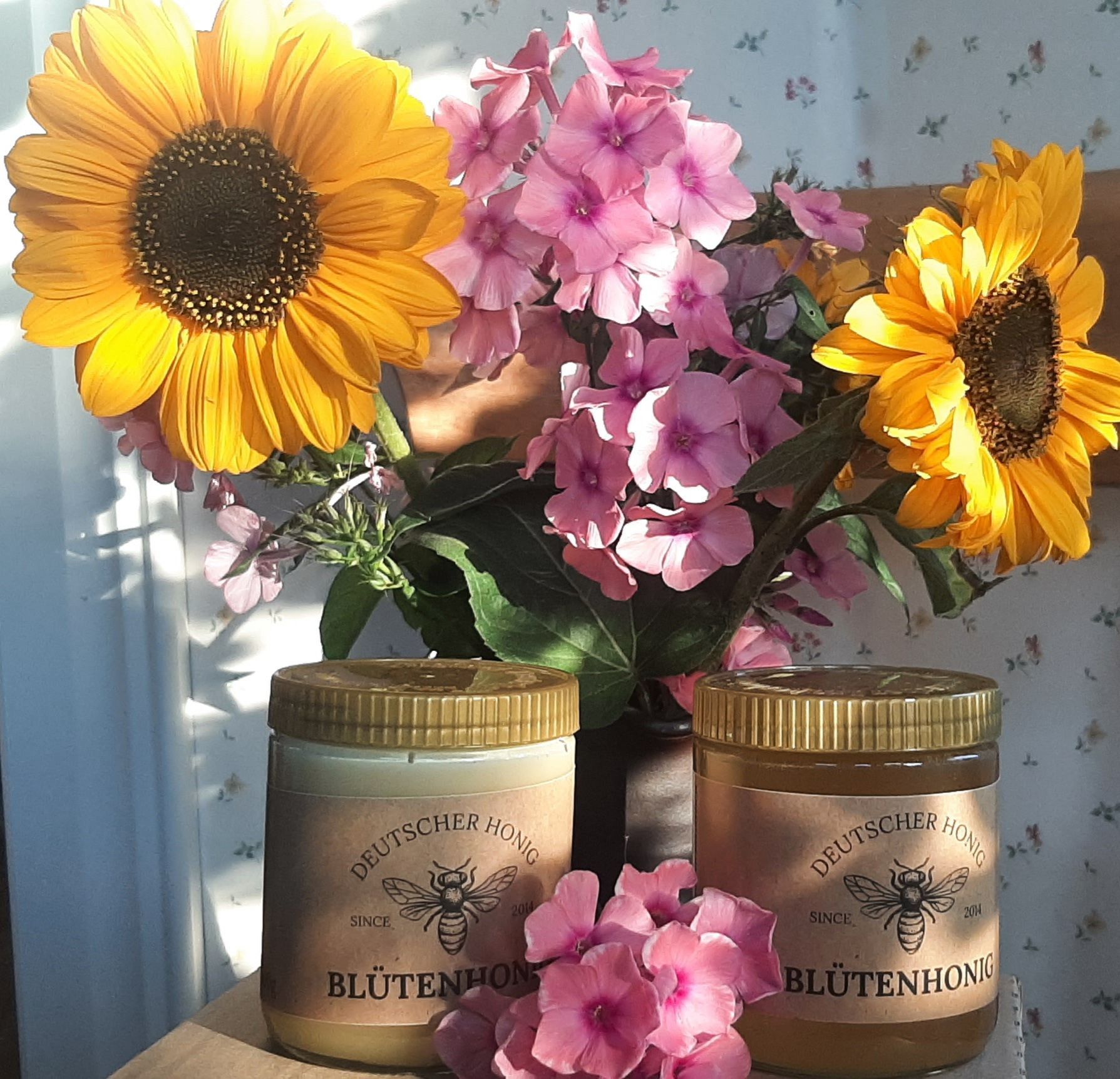 Frische Schnittblumen wie Sonnenblume