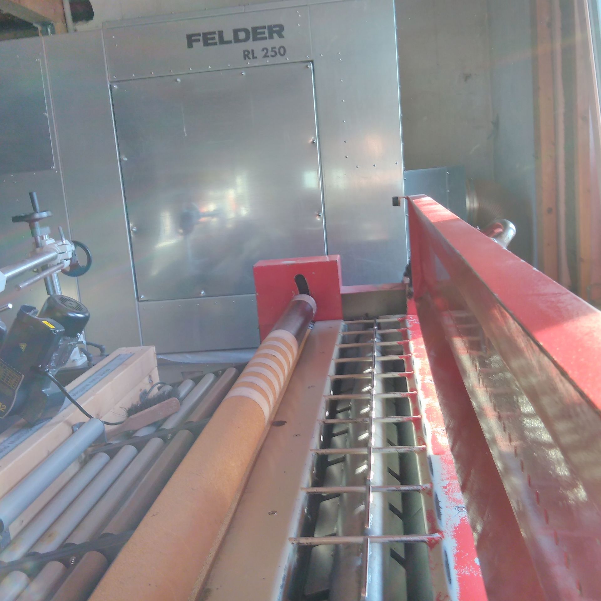 Zu unseren Leistungen zählt die  - Wiederholung der Klopfanlage Sauganlage