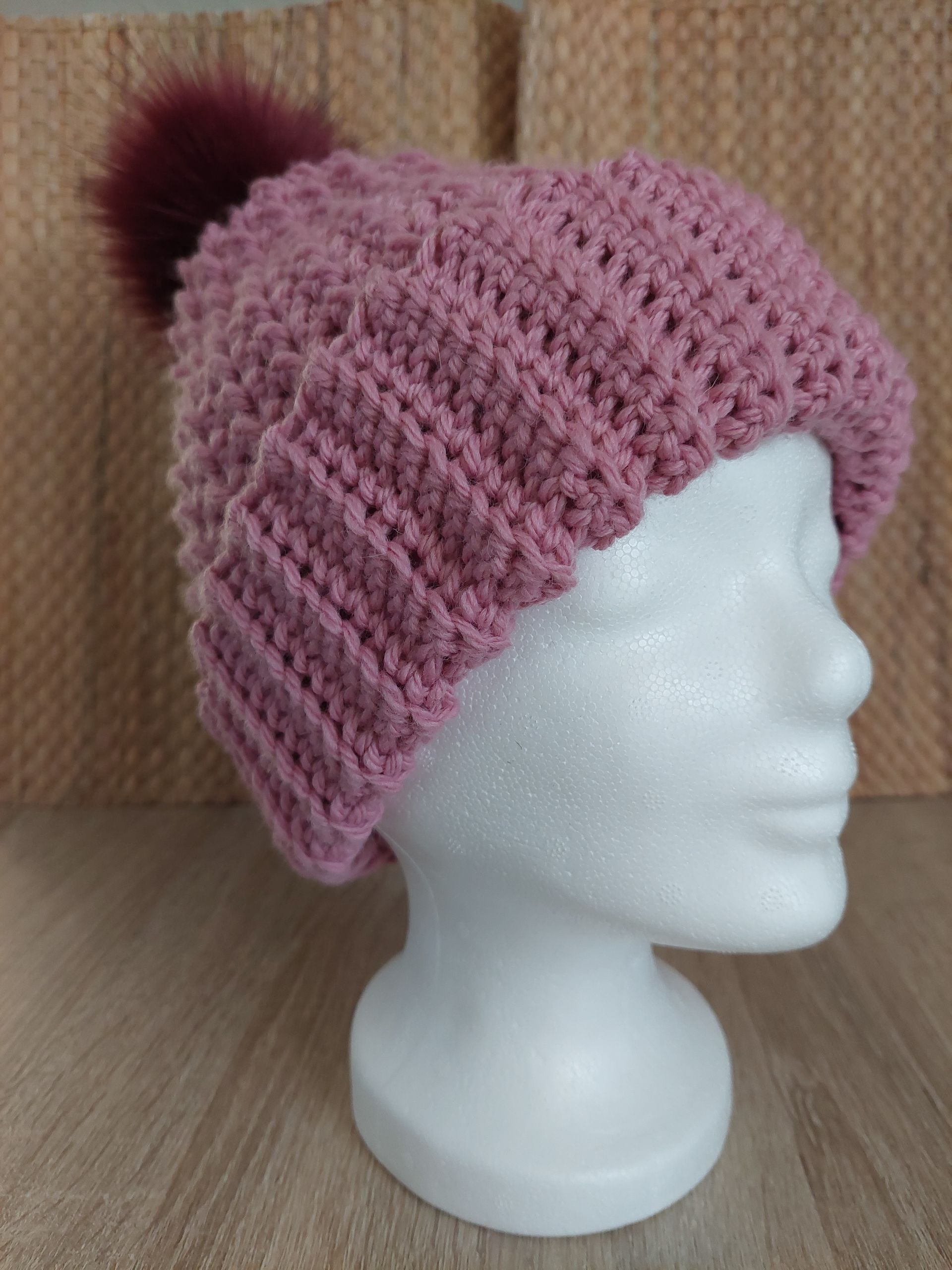 Häkelmütze in Knuspermaschen/altrosa