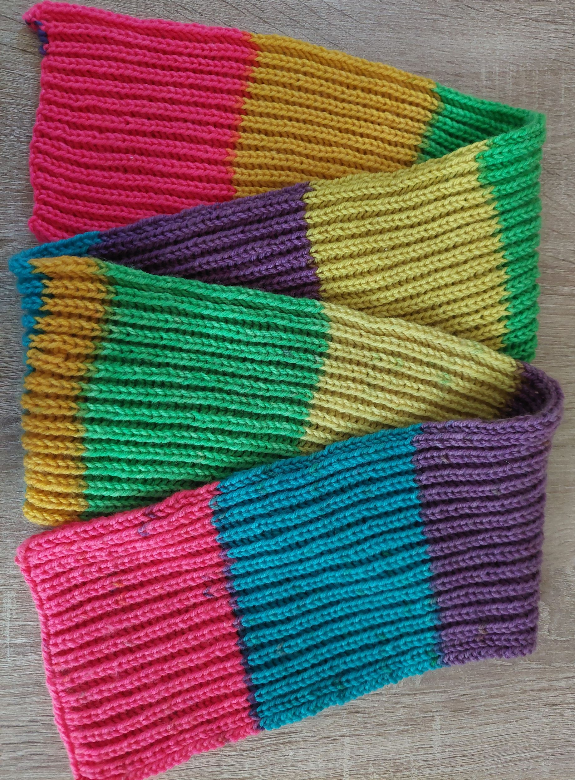 Kinderschal, gestrickt, Patentmuster, bunt