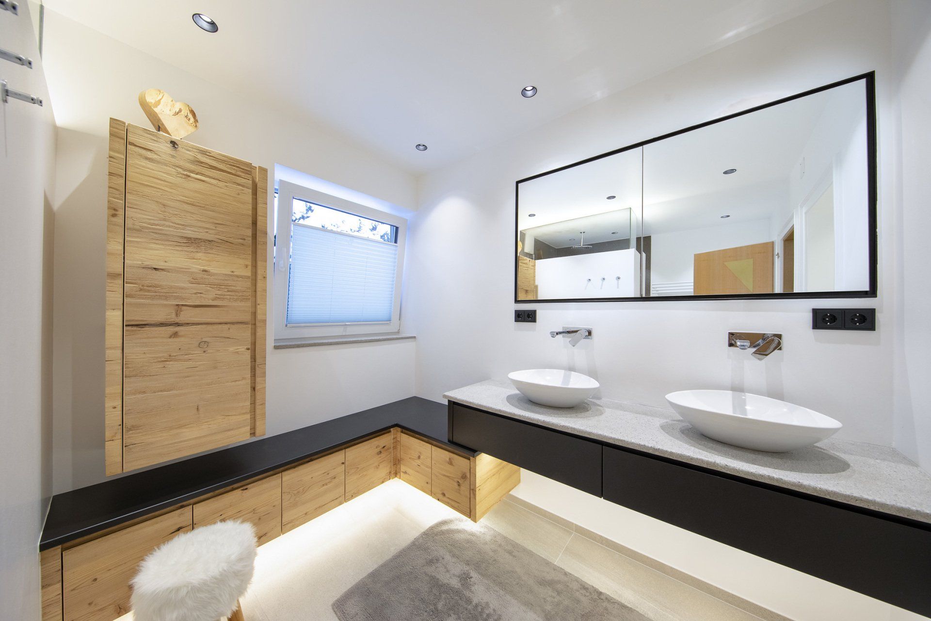 Fotos, Bilder, Badezimmermöbel, Badezimmereinrichtung, Kreativmöbel