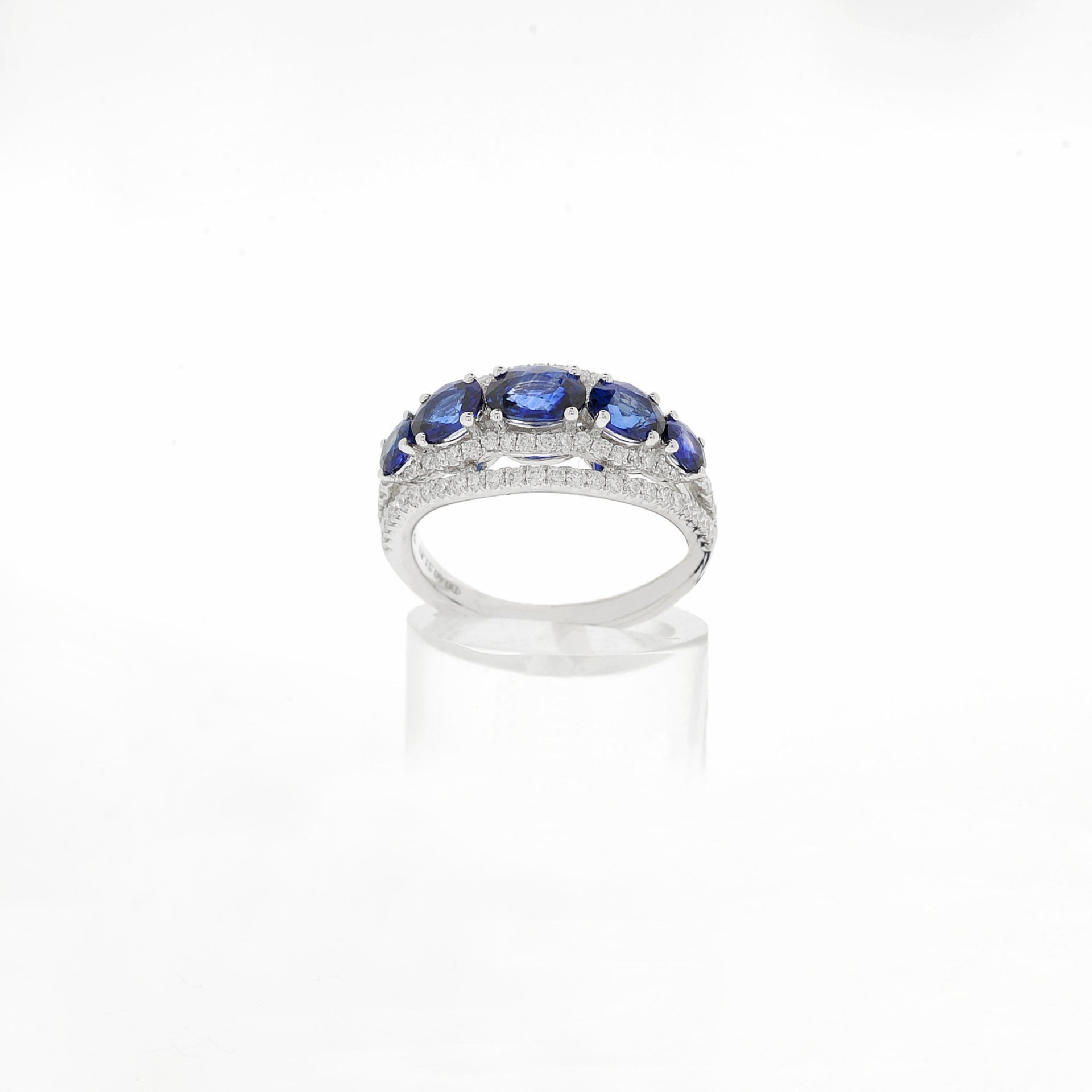 Anello in Oro 18 kt con diamanti e Zaffiri