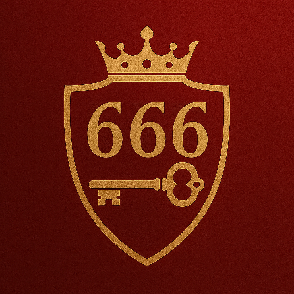 Ein edles goldenes Emblem in Schildform mit Krone. Darin 777 und ein Schlüssel.