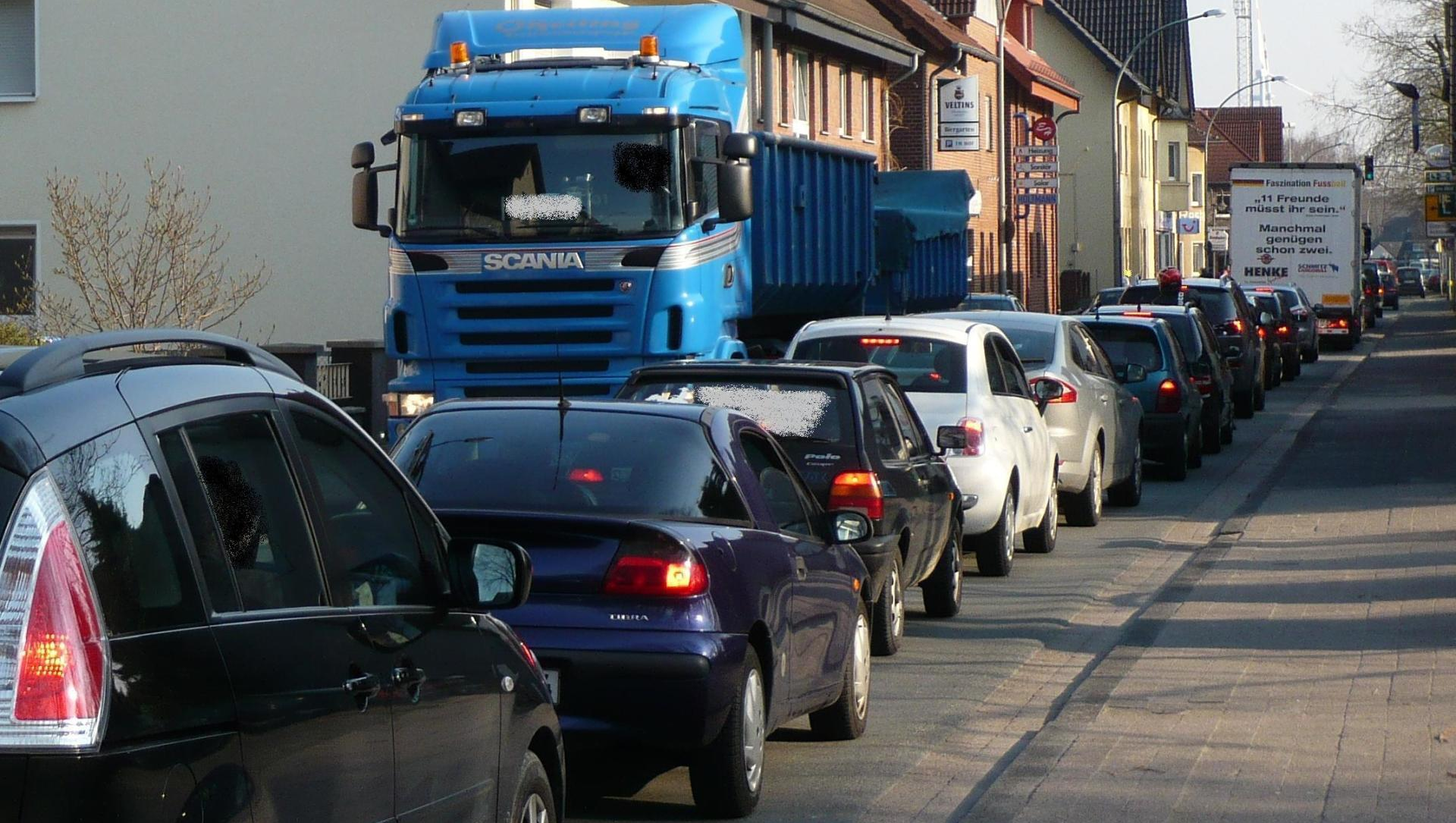 LKW Schwerlastverkehr Ortsumgehung Umgehungsstraße Friedrichsdorf Bürgerinitiative Gütersloh