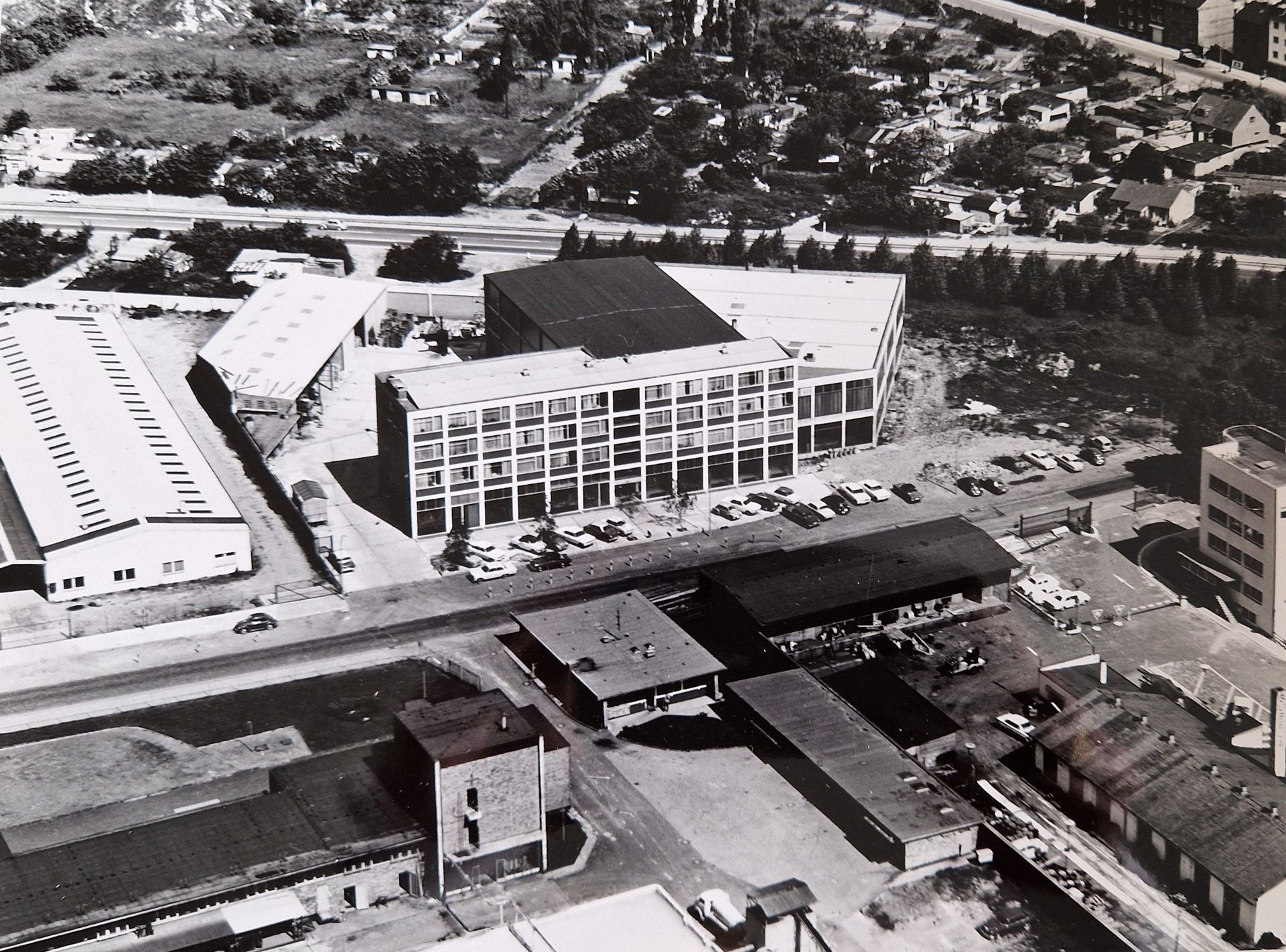 Glas-Funck Luftaufnahme Betrieb Köln-Poll