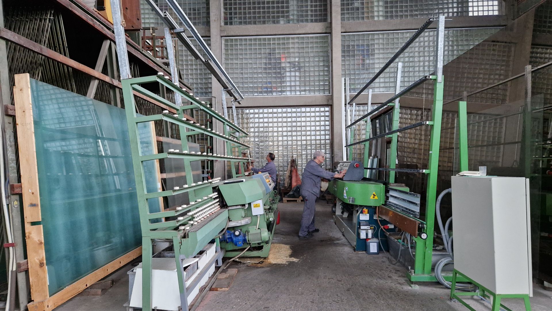 Zuschneide- und Bearbeitungsmaschinen für Glas