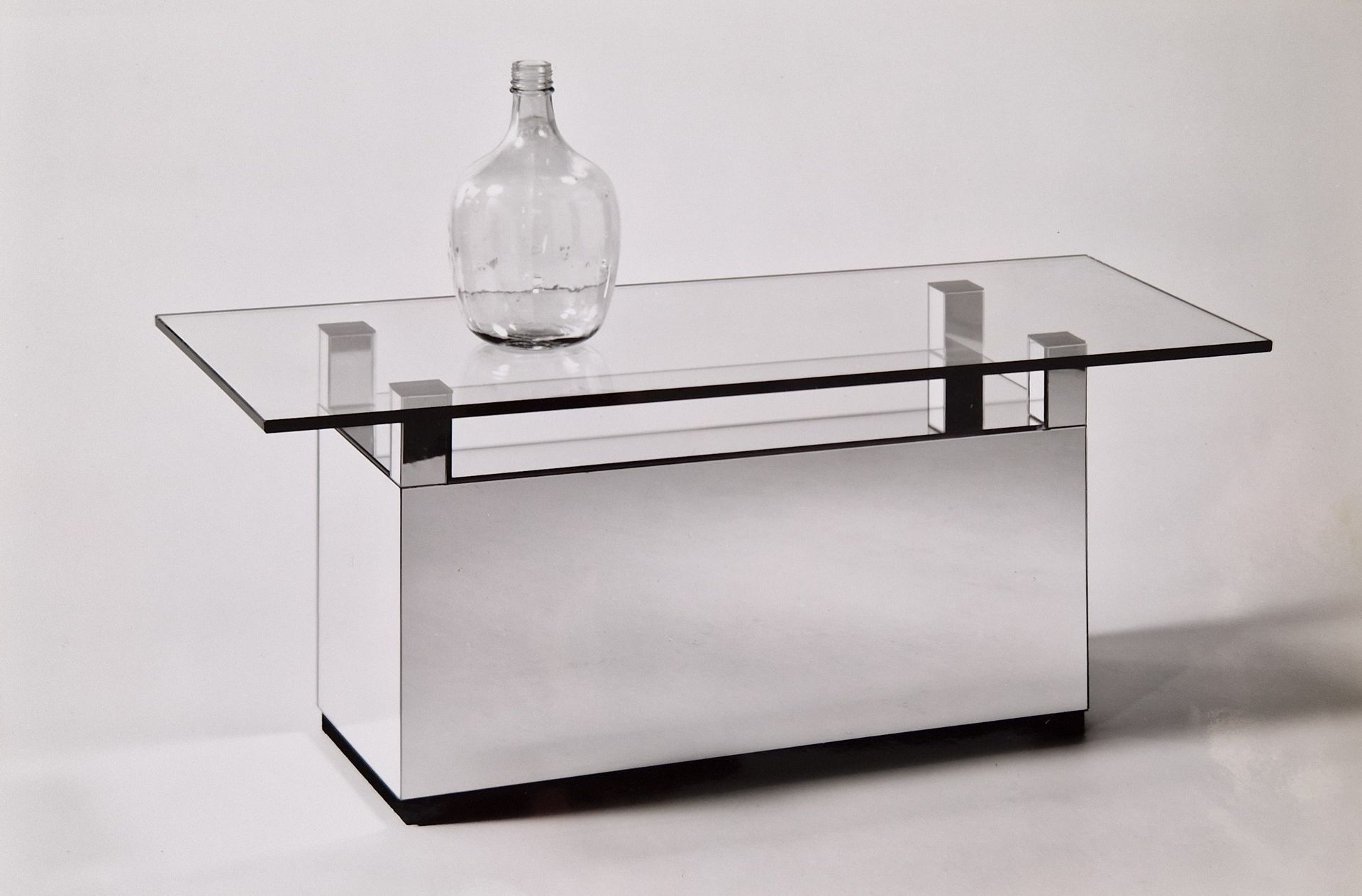 Glastische als Sonderanfertigung