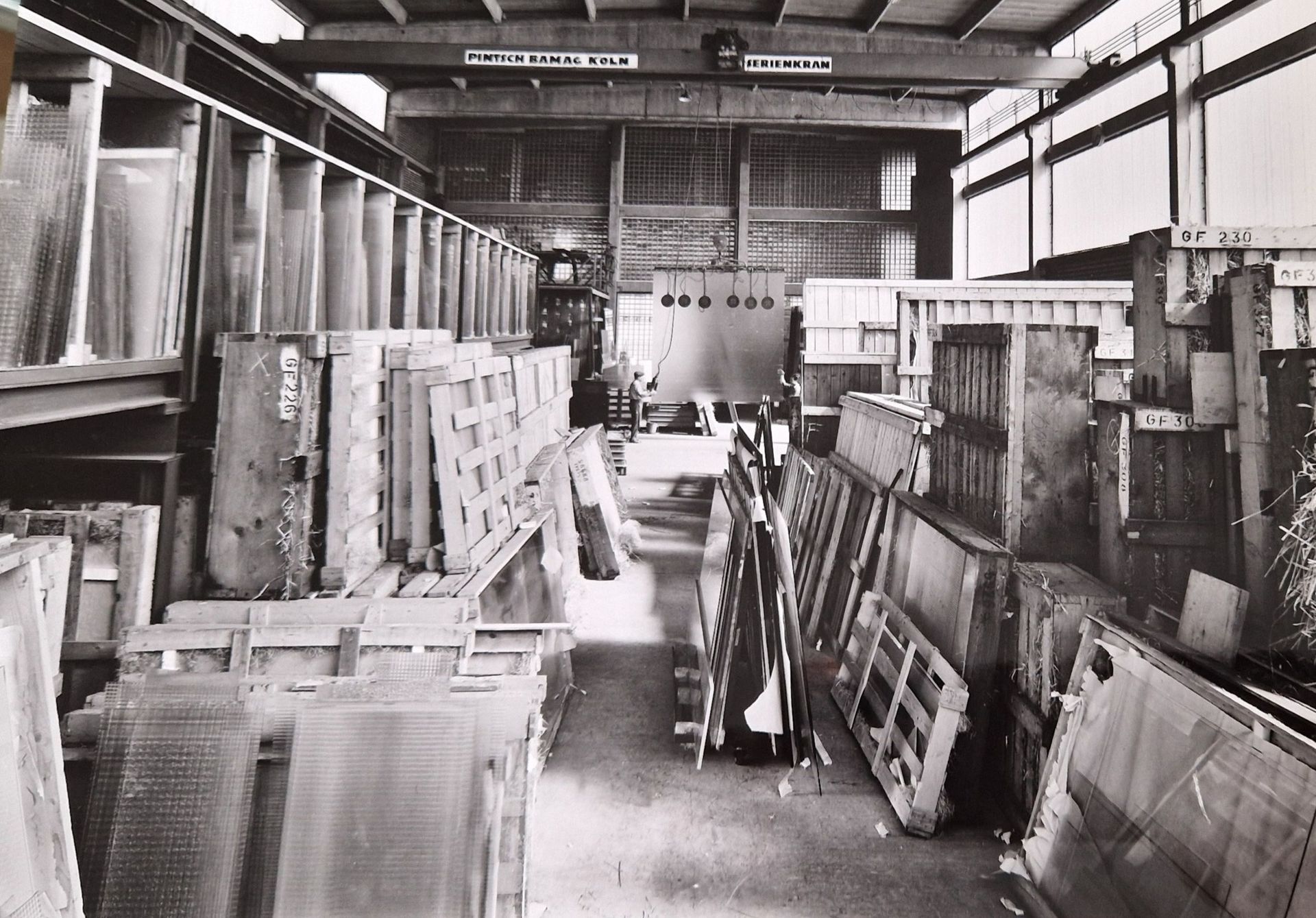 Lagerhalle für Glas