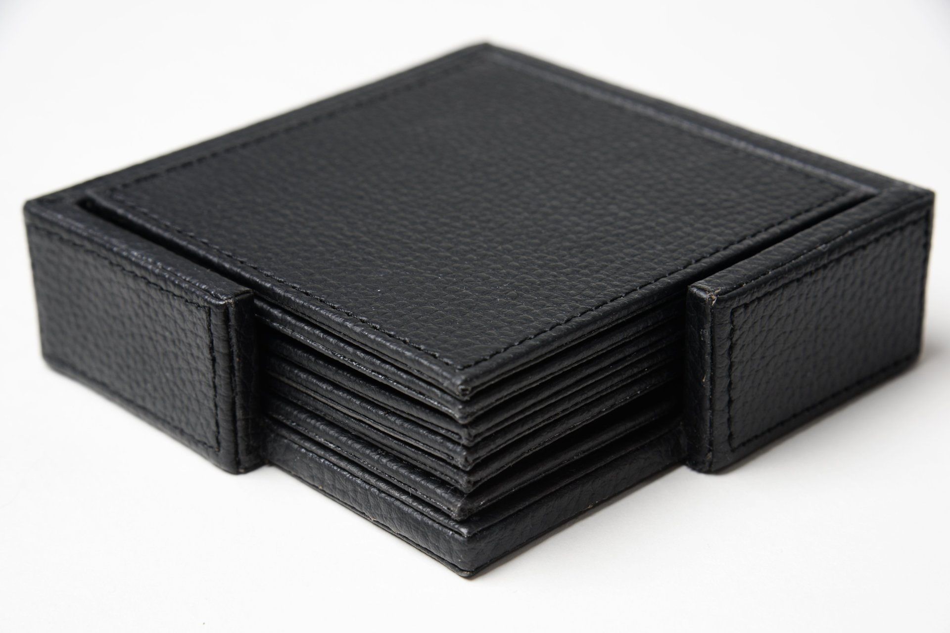 Glassuntersatz quadratisch;6 er Set;Leder;Lederimitat genarbt;Farbe schwarz;Wohn Accessoires;Handgemacht