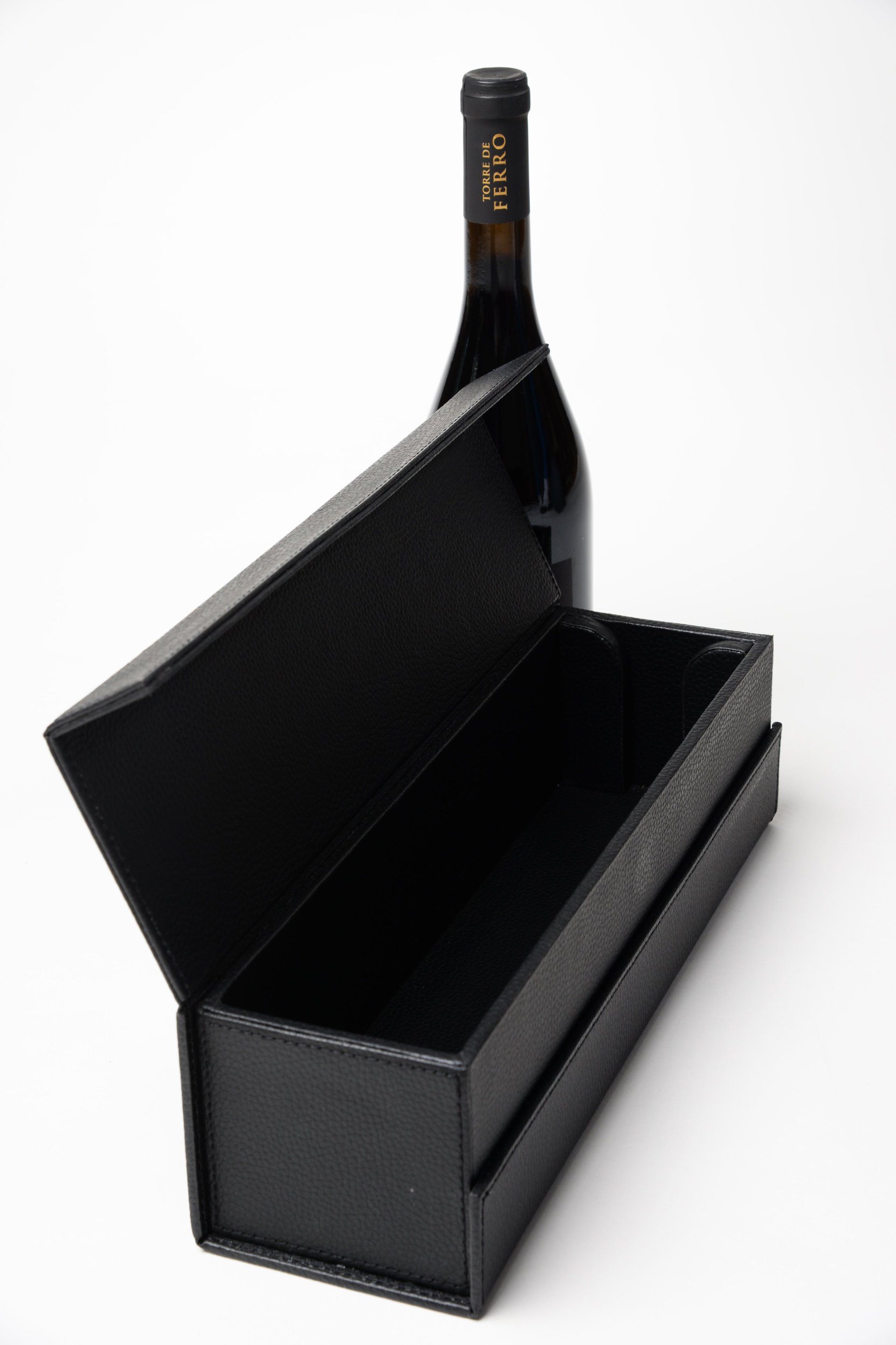 Box mit Deckel;Flaschen Box;Present Box;Leder;Lederimitat;Schwarz;Handgemacht