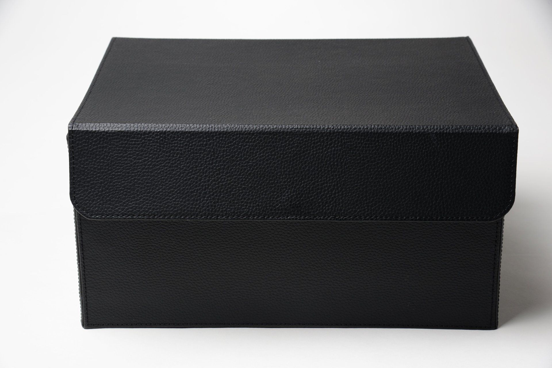 Box mit Deckel XL rechteckig;Aufbewahrungsbox mit Decke;Leder;Lederimitat genarbt;schwarz;Handgemacht