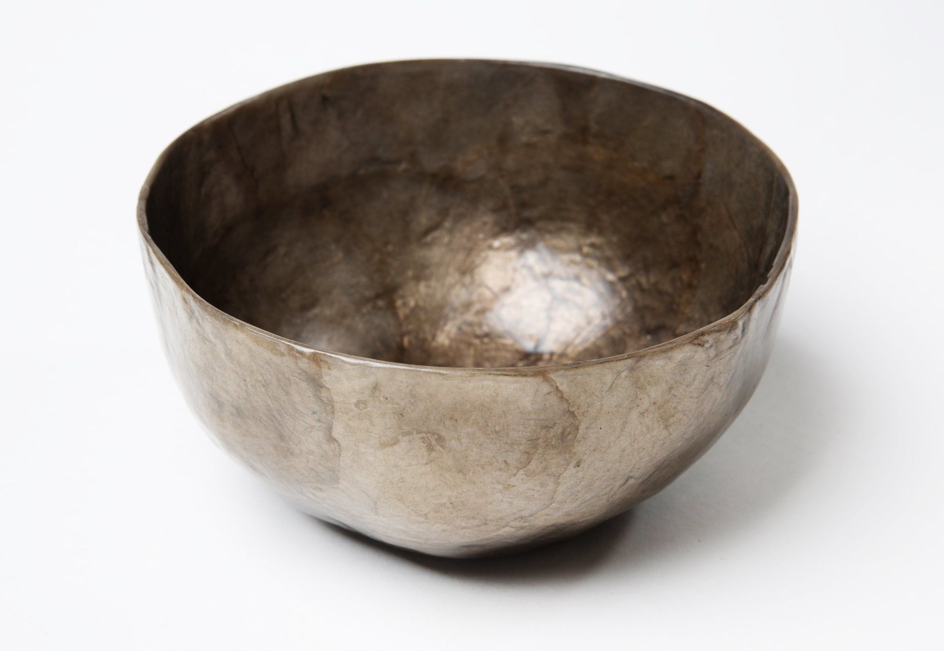 Schale;Schale aus Perlmutt;Deko Schale klein;Schale modern;Schale design;Present hochwertig;Hochzeit Present;Schale für Knabberzeug;Wohnaccessoires;Farbe grau;Handarbeit