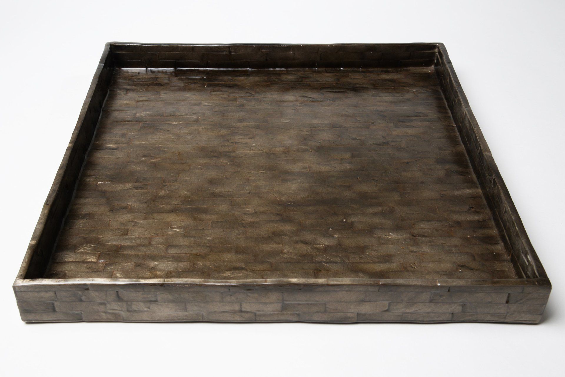 Tablett;Tablett aus Perlmutt;Tablett design;Tablett modern;Tablett quadratisch;Present hochwertig;Hochzeitpresent;Servierplatte;Wohnaccessoires;Farbe grau;Handarbeit