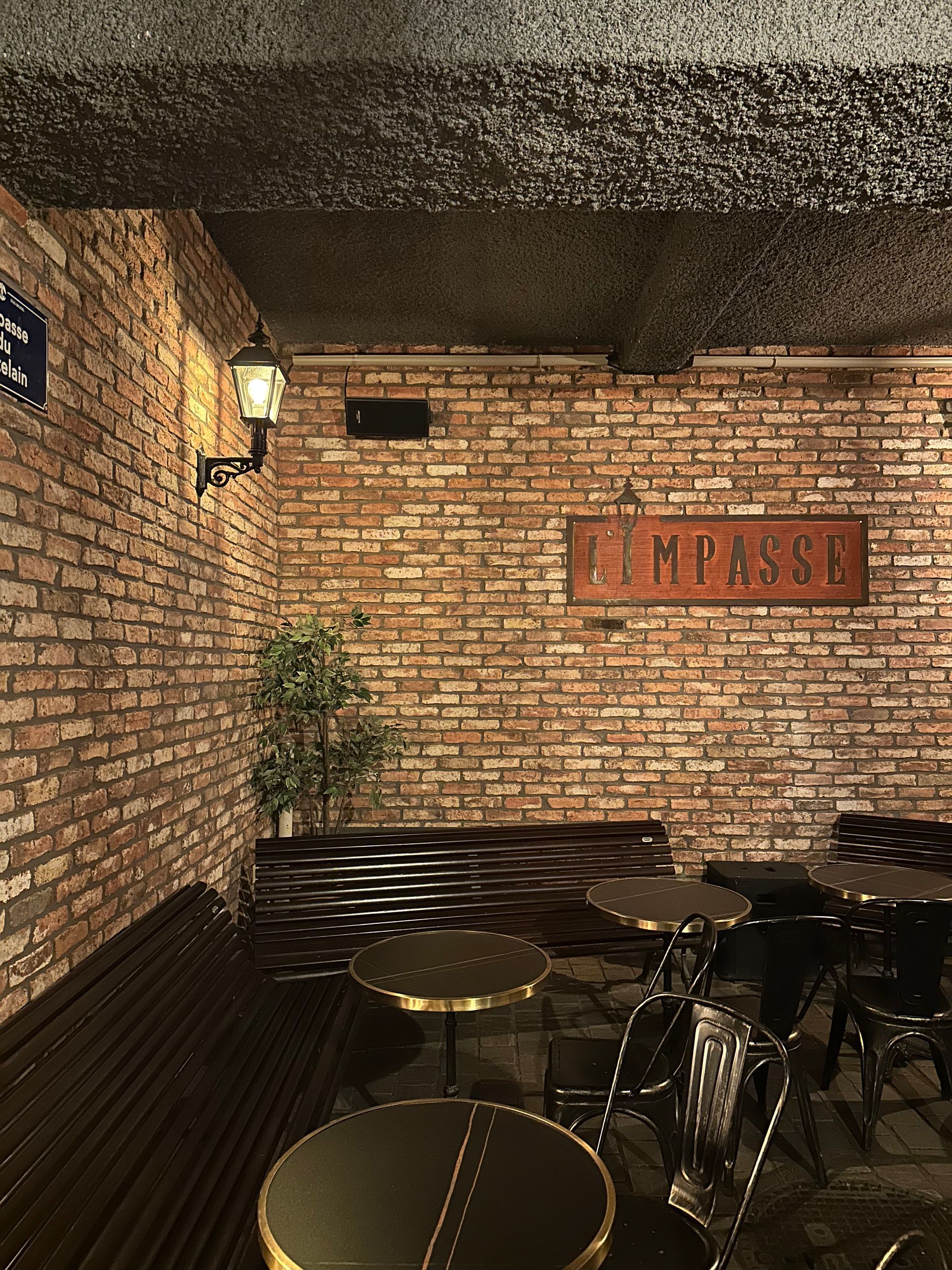 Inneneinrichtung Bar L´Impasse in Ixelles