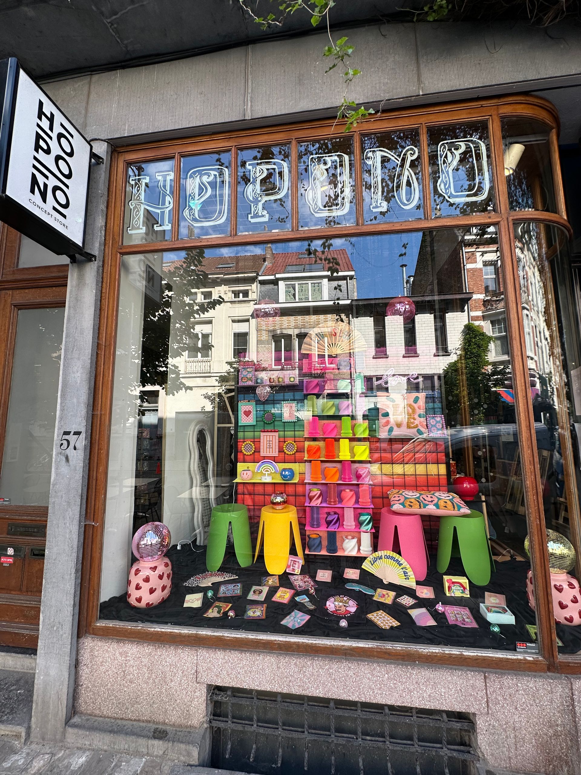 Schaufenster des Concept Stores Hopono im Bailli-Viertel in Ixelles 