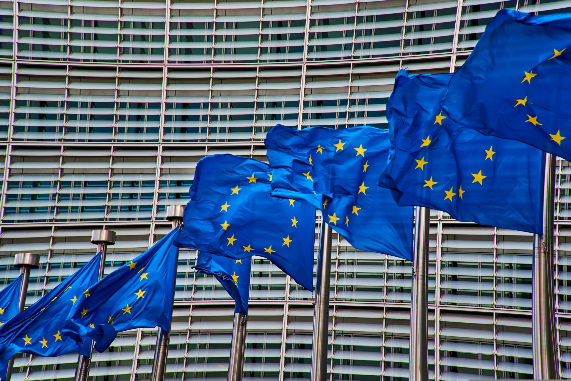 EU Flaggen Parlament Brüssel