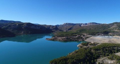 Fotogrametría UAV.  Cartografía 1:500 Embalse de Santolea (Teruel)