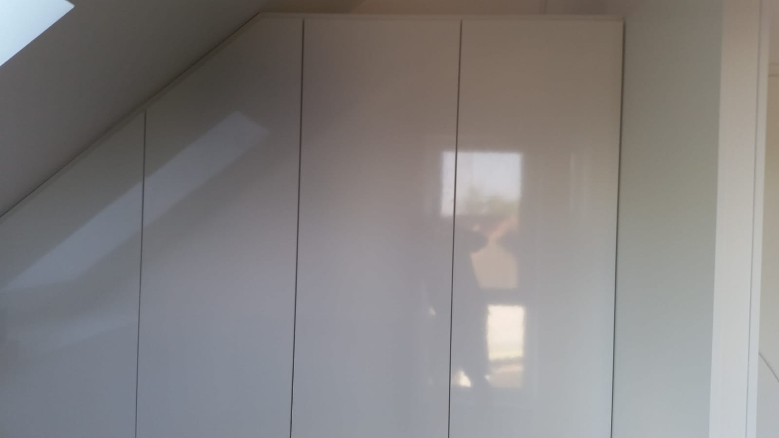 Schrank, Dachschräge