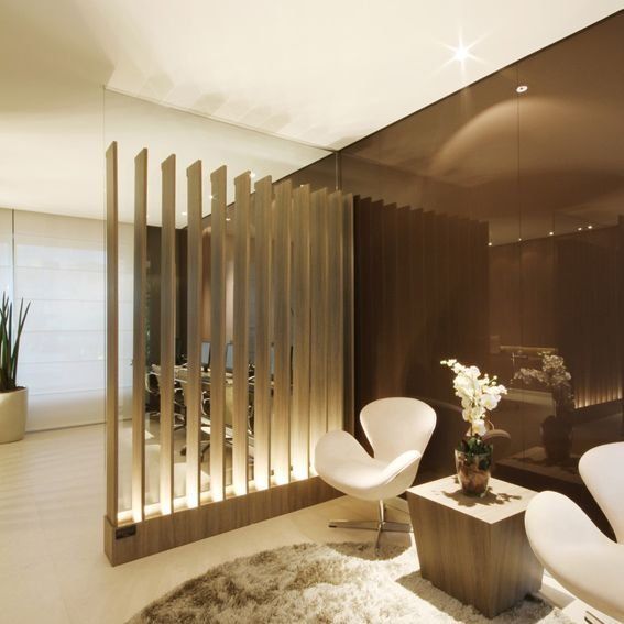 Listones verticales como separadores de ambientes