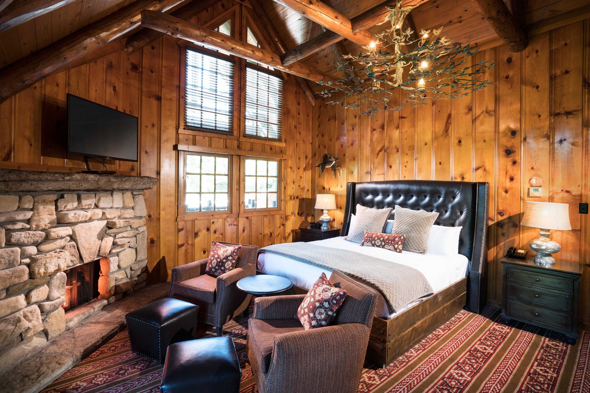 Photo of a bedroom suite at Big Cedar Lodge.