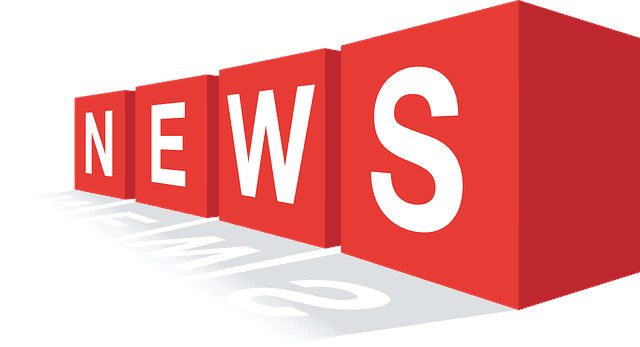 Vier Kästen mit Buchstaben, welche das Wort News ergeben
