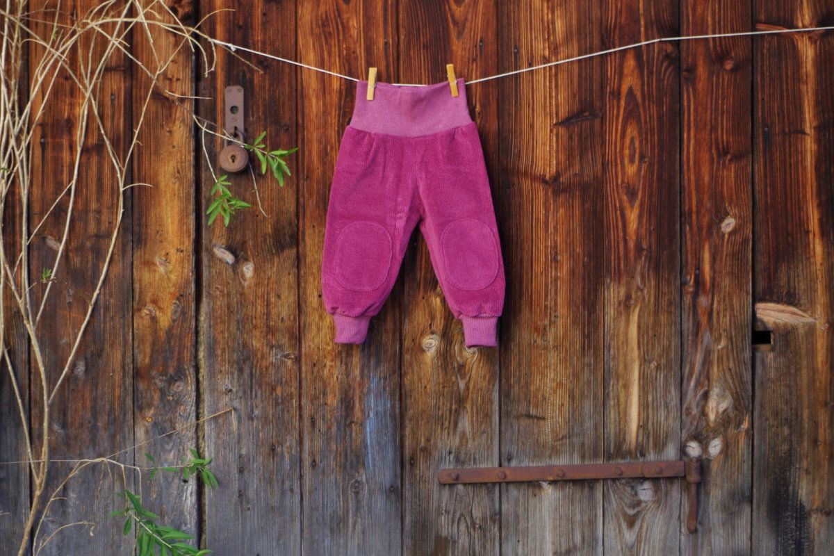 Hose aus Cord für Kinder und Babys bordeaux