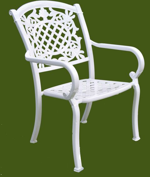 Weiße Aluguss Gartenmöbel haben Stil, sind wetterfest, bequem, leicht